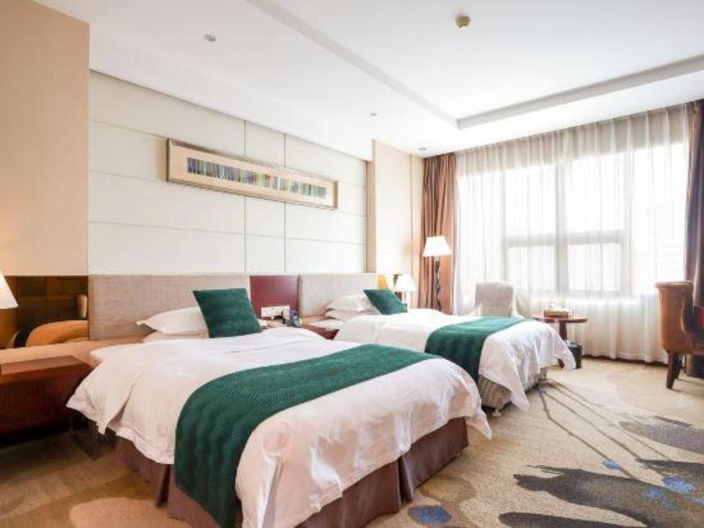 Fortune Hotel Longyan Exterior photo